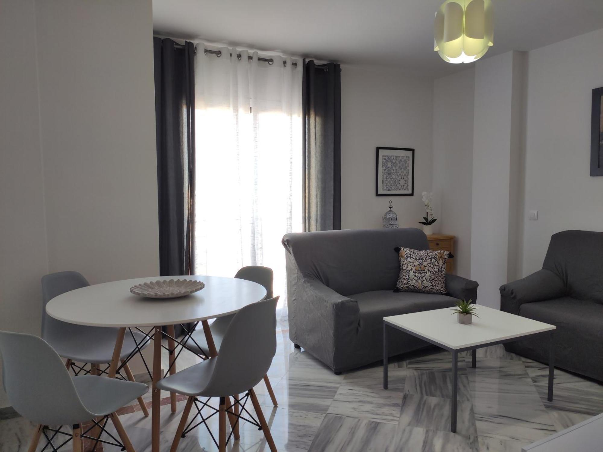 Apartamentos Seneca Junto Al Centro Málaga Kültér fotó
