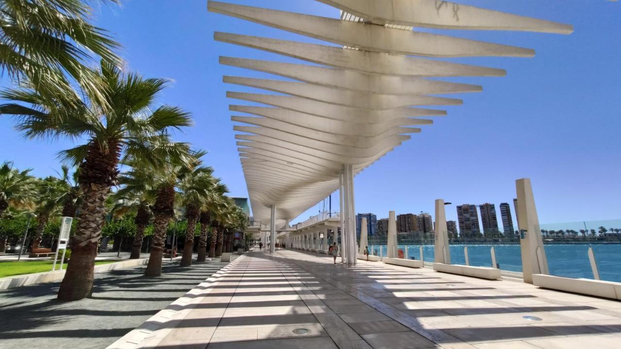 Apartamentos Seneca Junto Al Centro Málaga Kültér fotó